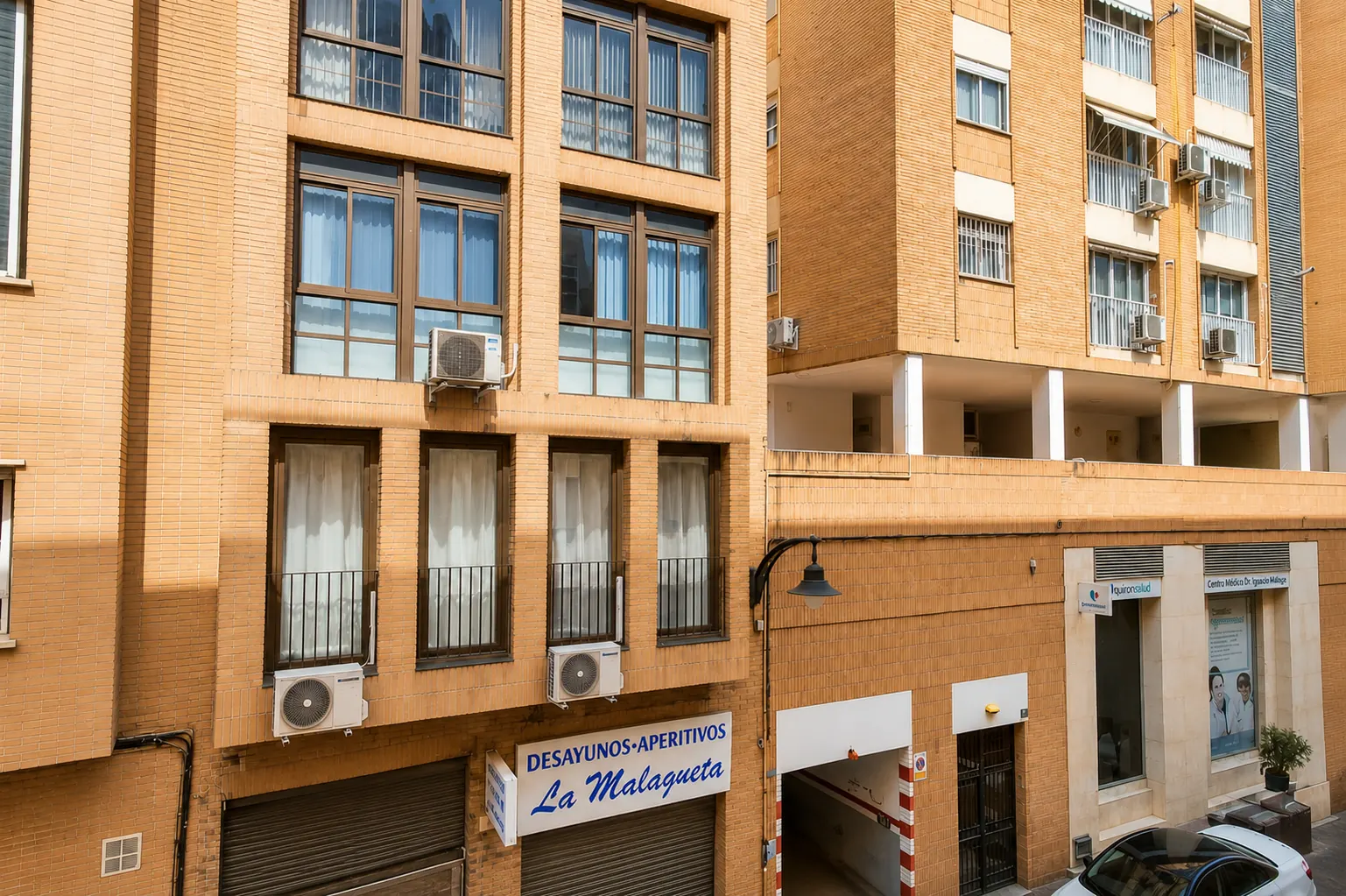 Fachada de Fernando Camino 15